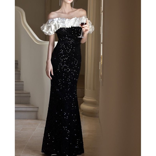 フリルオフショルダースレンダードレス　D1748