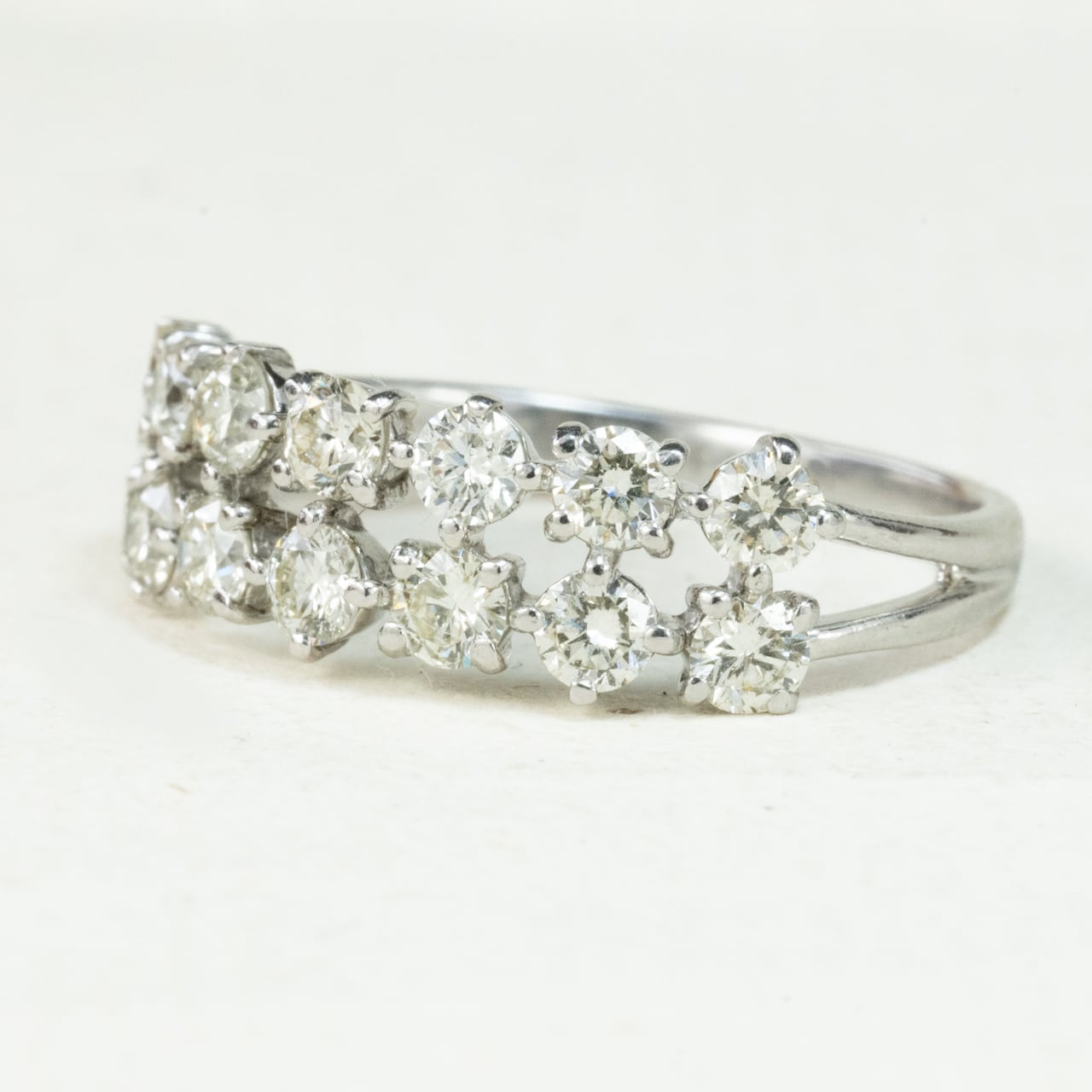 Pt900 ダイヤモンドリング 計1.00ct|2列に並ぶクラスターデザイン Pt900 ダイヤモンドリング 計1.00ct|2列に並ぶクラスターデザイン