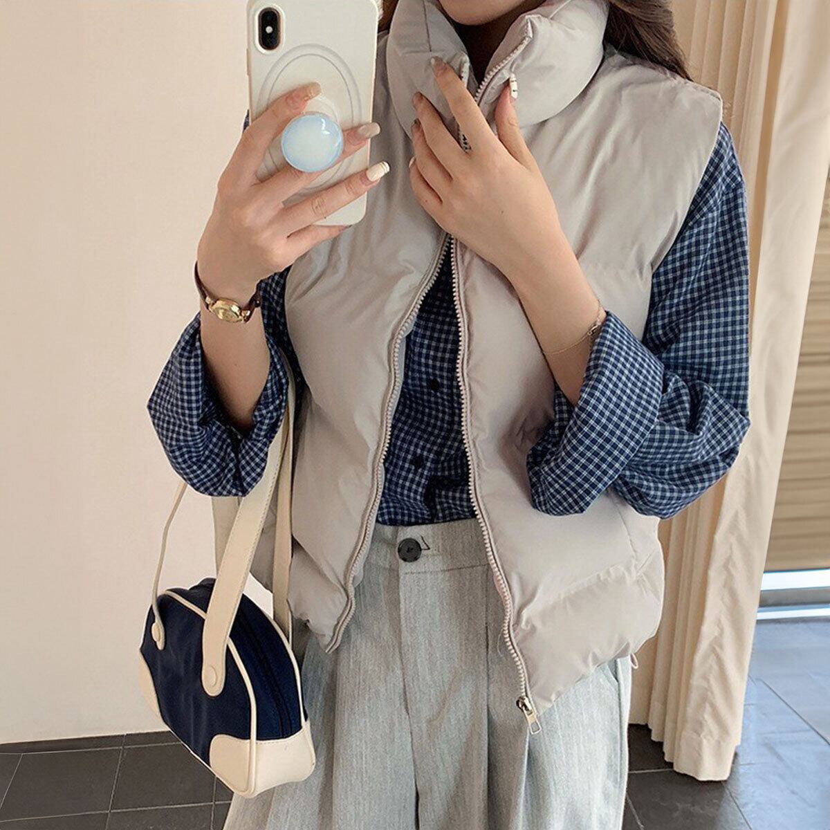 ダウンベスト 中綿 ダウン レディース 秋冬 韓国 防寒 保温 暖かい 軽量 大人 カジュアル ゆったり 重ね着 レイヤード ショート丈 ハイネック エコダウンジャケット 大人可愛い 大人女子