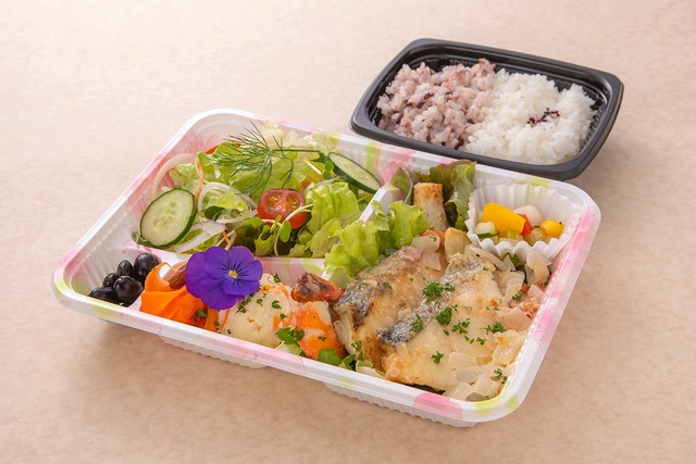 スズキのムニエル弁当