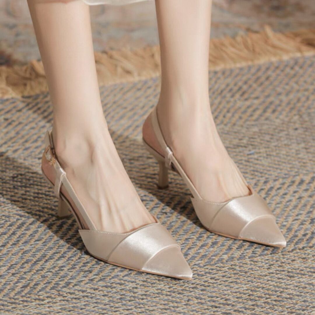 Satin back strap pointy toe pumps 00207