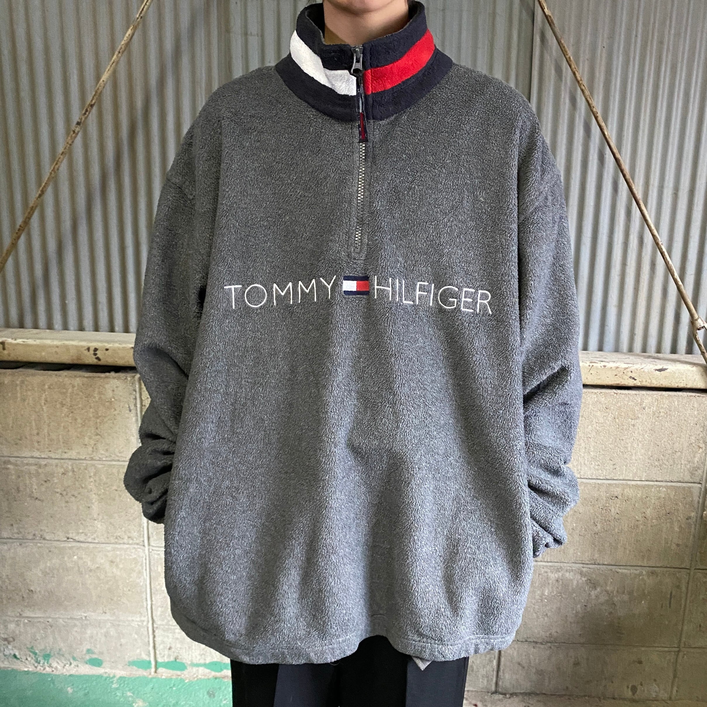 ップナイロ 古着 TOMMY HILFIGER ハーフジップナイロンジャケット フラッグロゴ けておりま