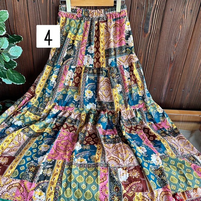 エスニックティアードスカート