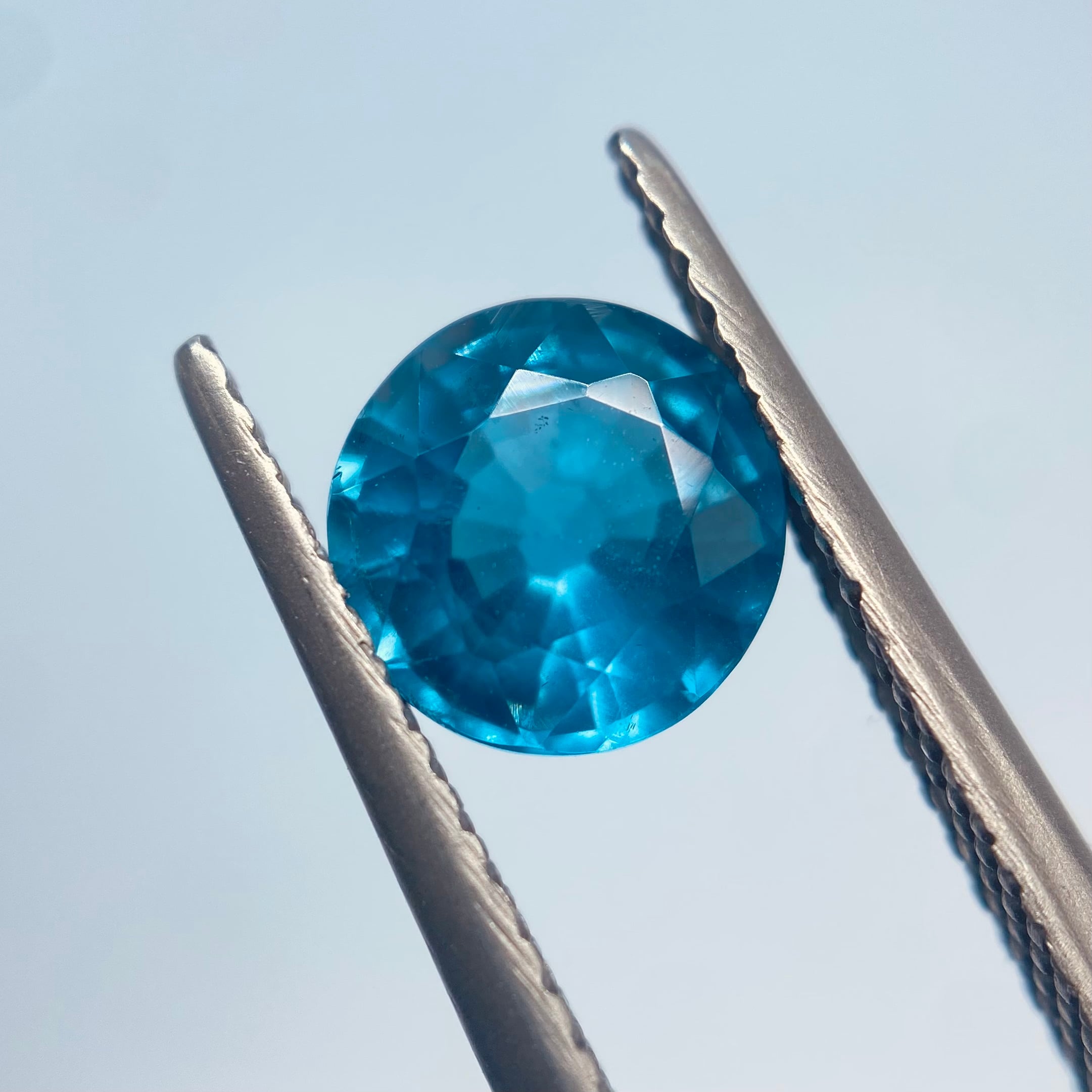 宝石 カイヤナイト 結晶 オーシャンブルーのカイヤナイト FER