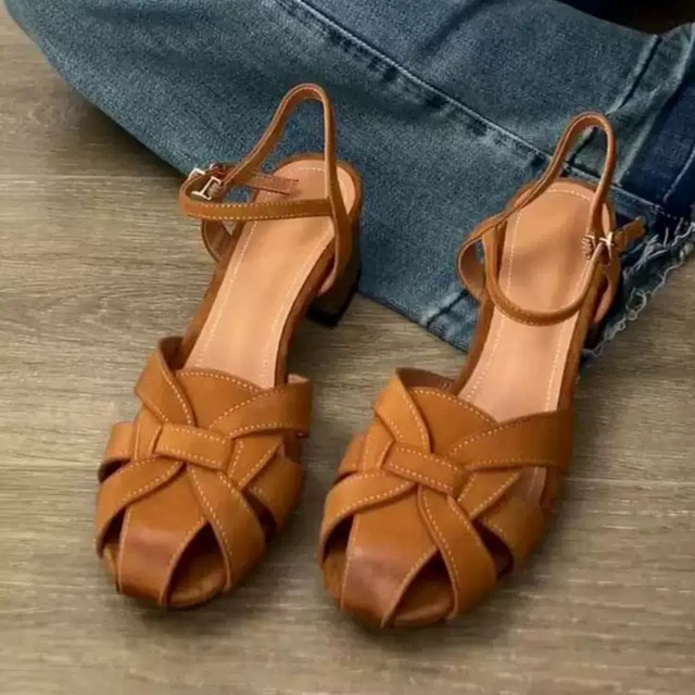 編み込み チャンキーヒール ストラップサンダル W10440