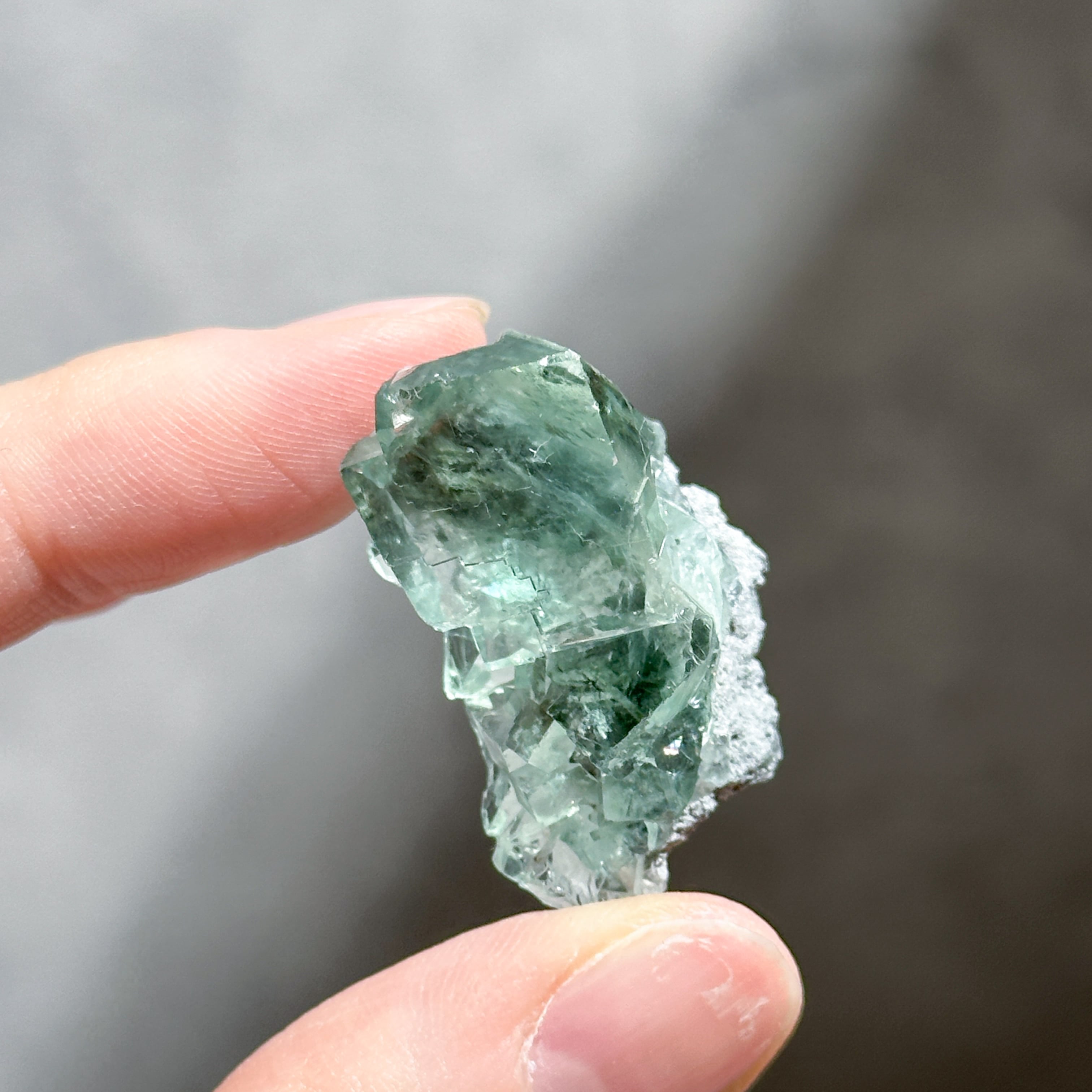 シャンファーリン産フローライト 原石22◇ Fluorite From Xianghualing