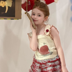 夏カタツムリ柄ベスト