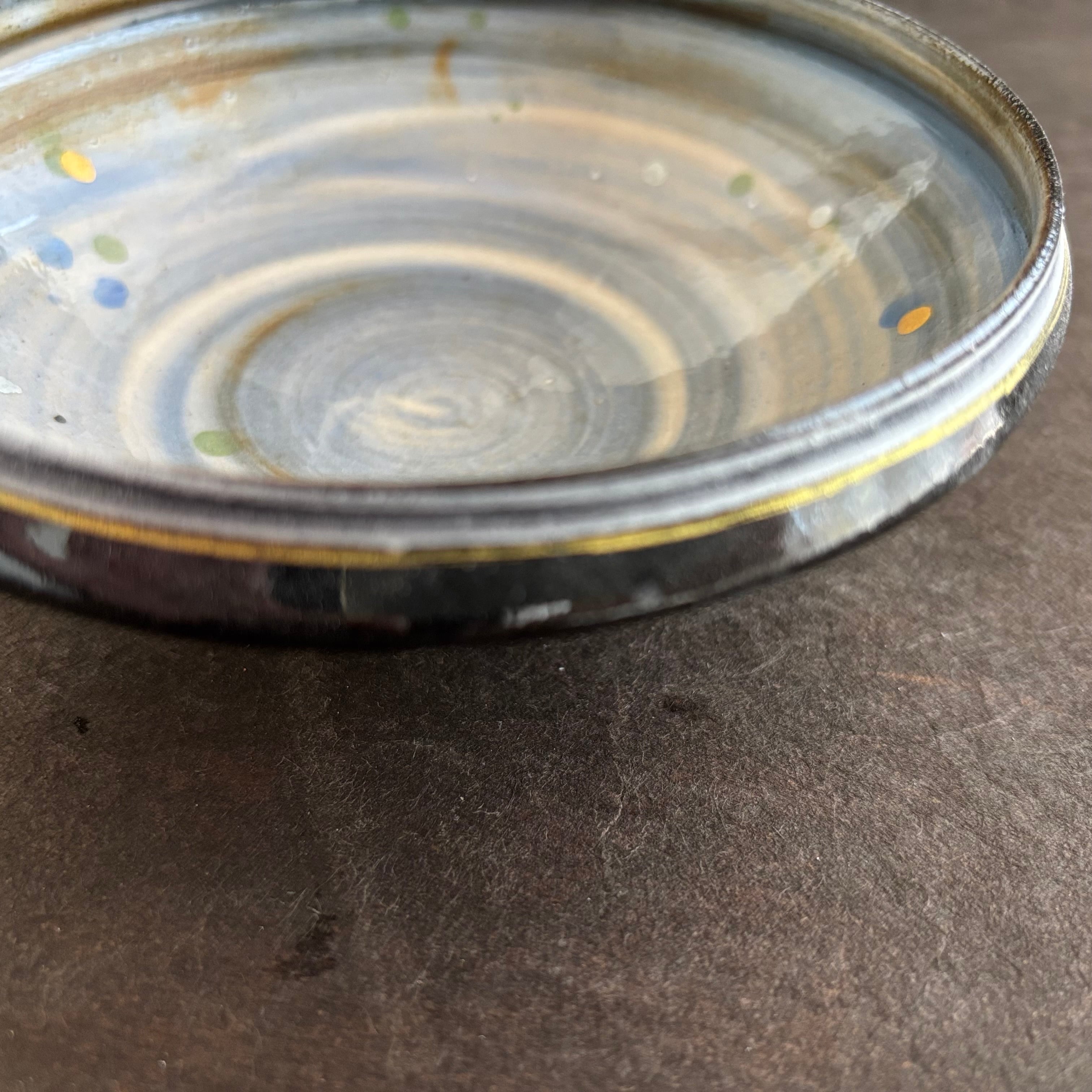 金彩空色の刷毛目 平小鉢