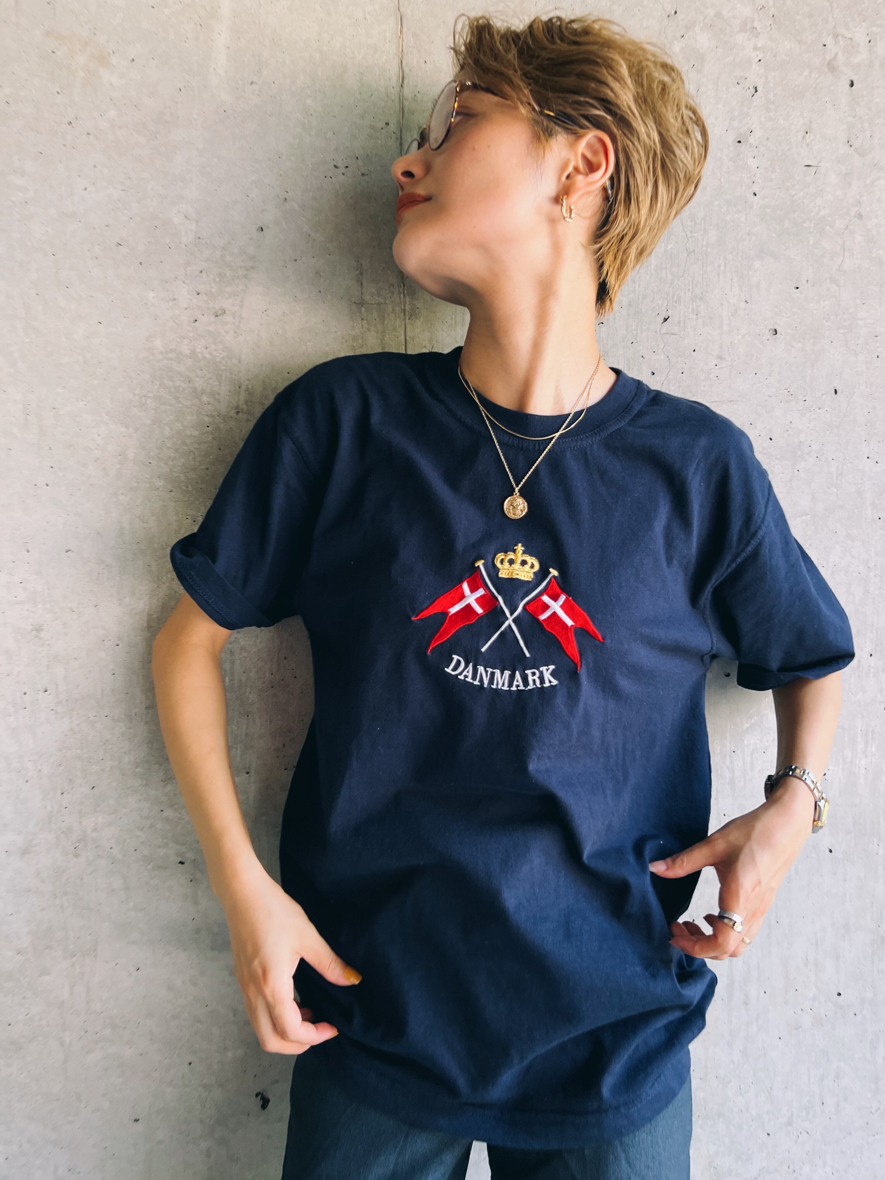 （CS819）DANMARK embroidery T-shirt