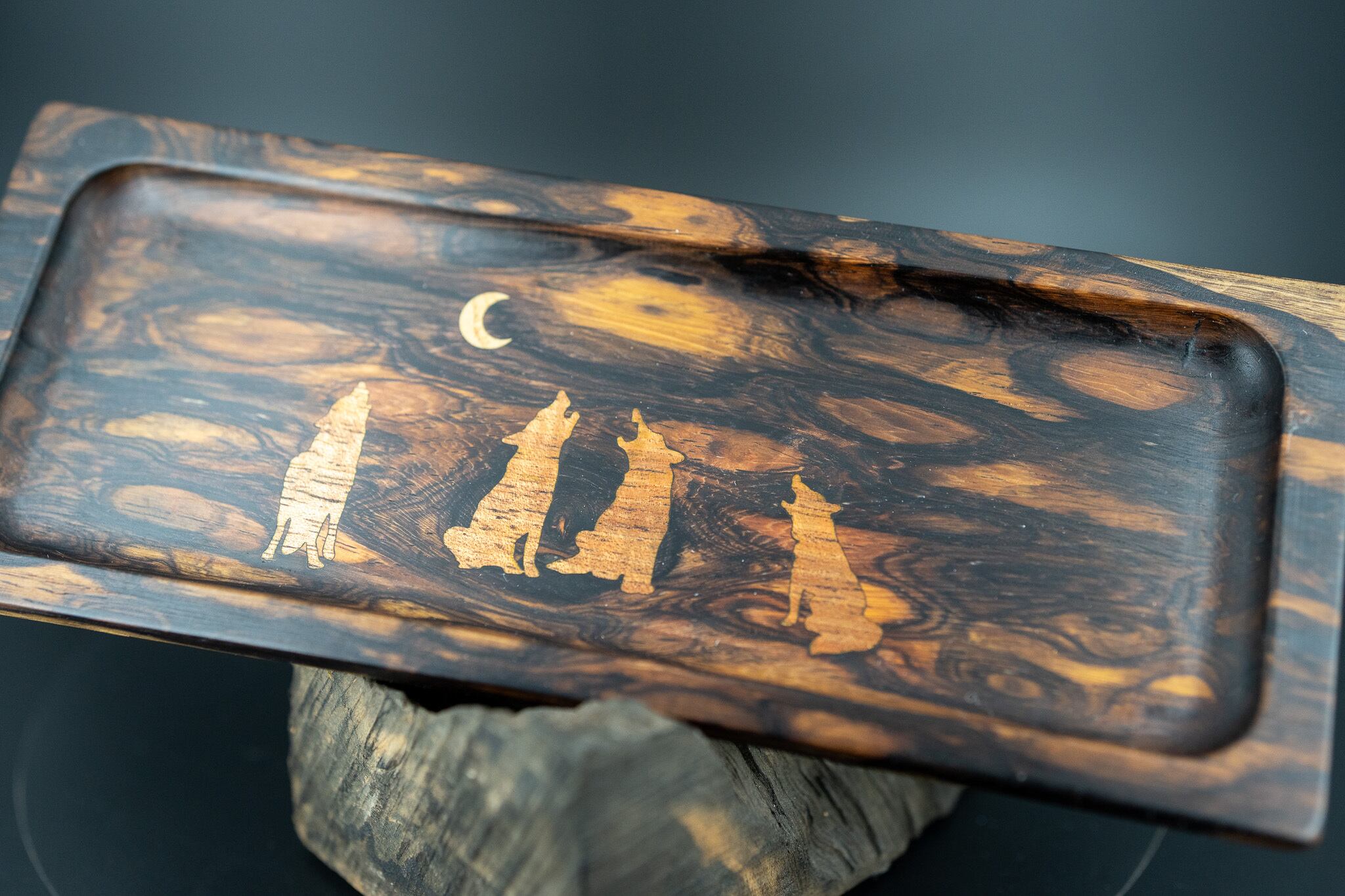 【 熱帯の黒き宝 】 ラオスブラック ペントレイ 象嵌 月に吠える