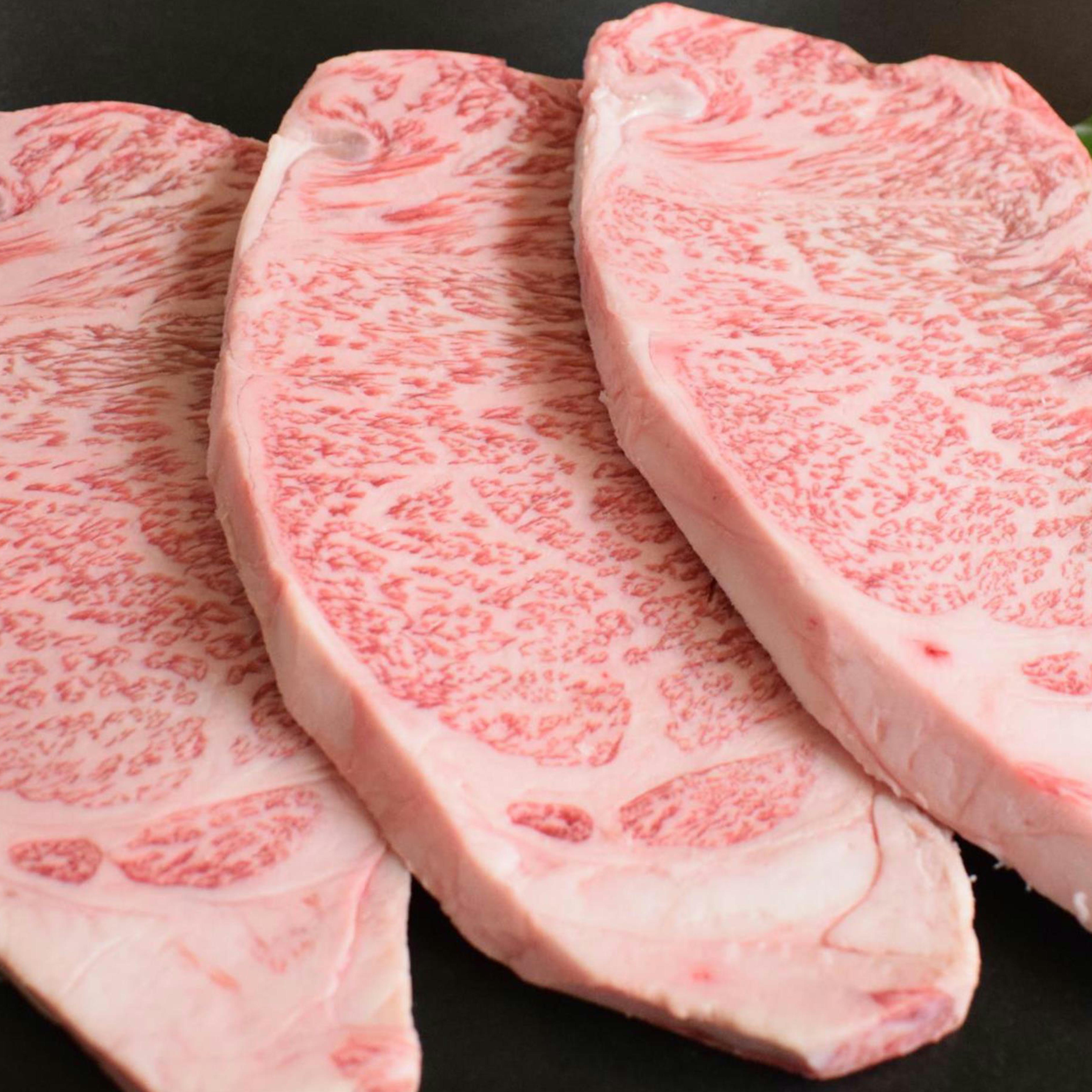 黒毛和牛サーロイン・A5等級（300g×2枚）冷蔵【和牛ステーキ】 | 肉卸