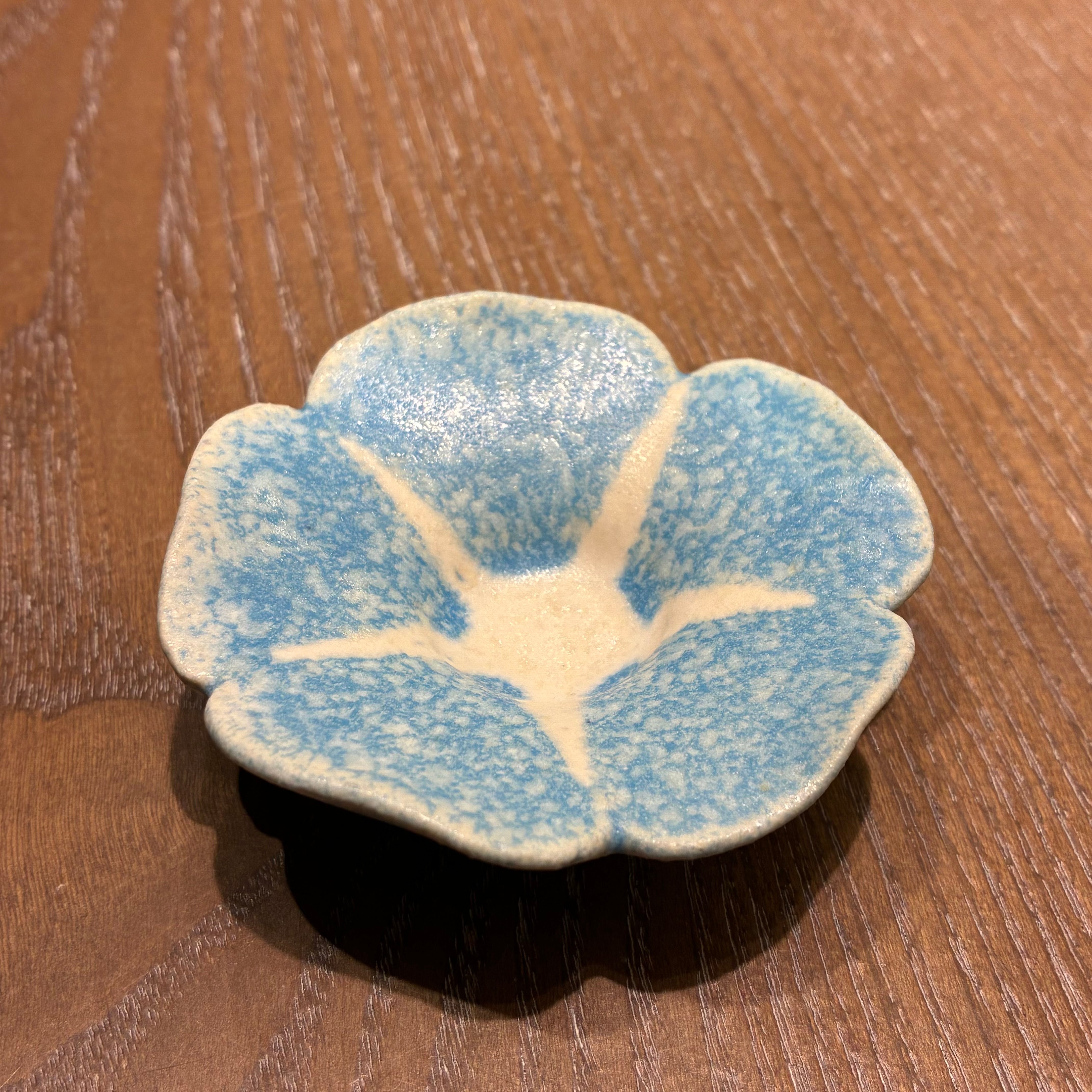 26夏】花豆皿 (幅 6 cm) 朝顔 そらのいろ | TSUNE;田中恒子の器