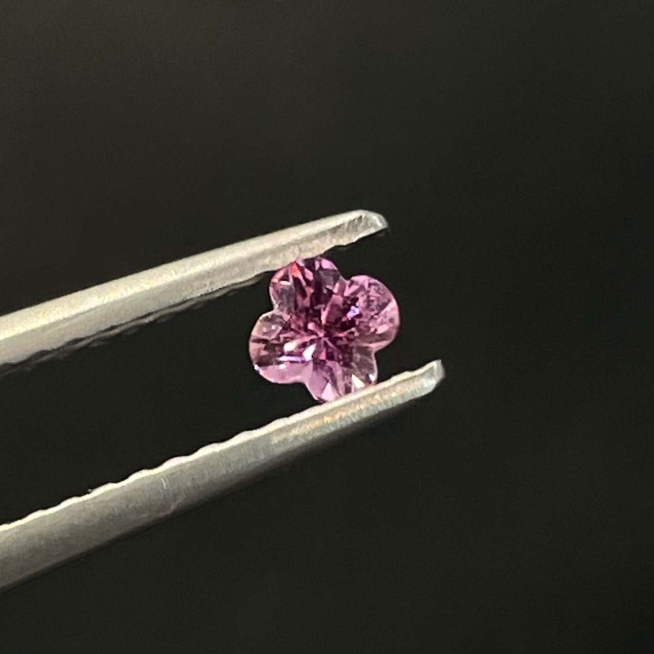 ピンクサファイア 3.2mm