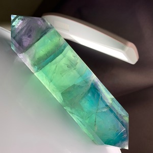 N.10グリーン系♪グラデーションフローライトダブルターミネーテッドポイント