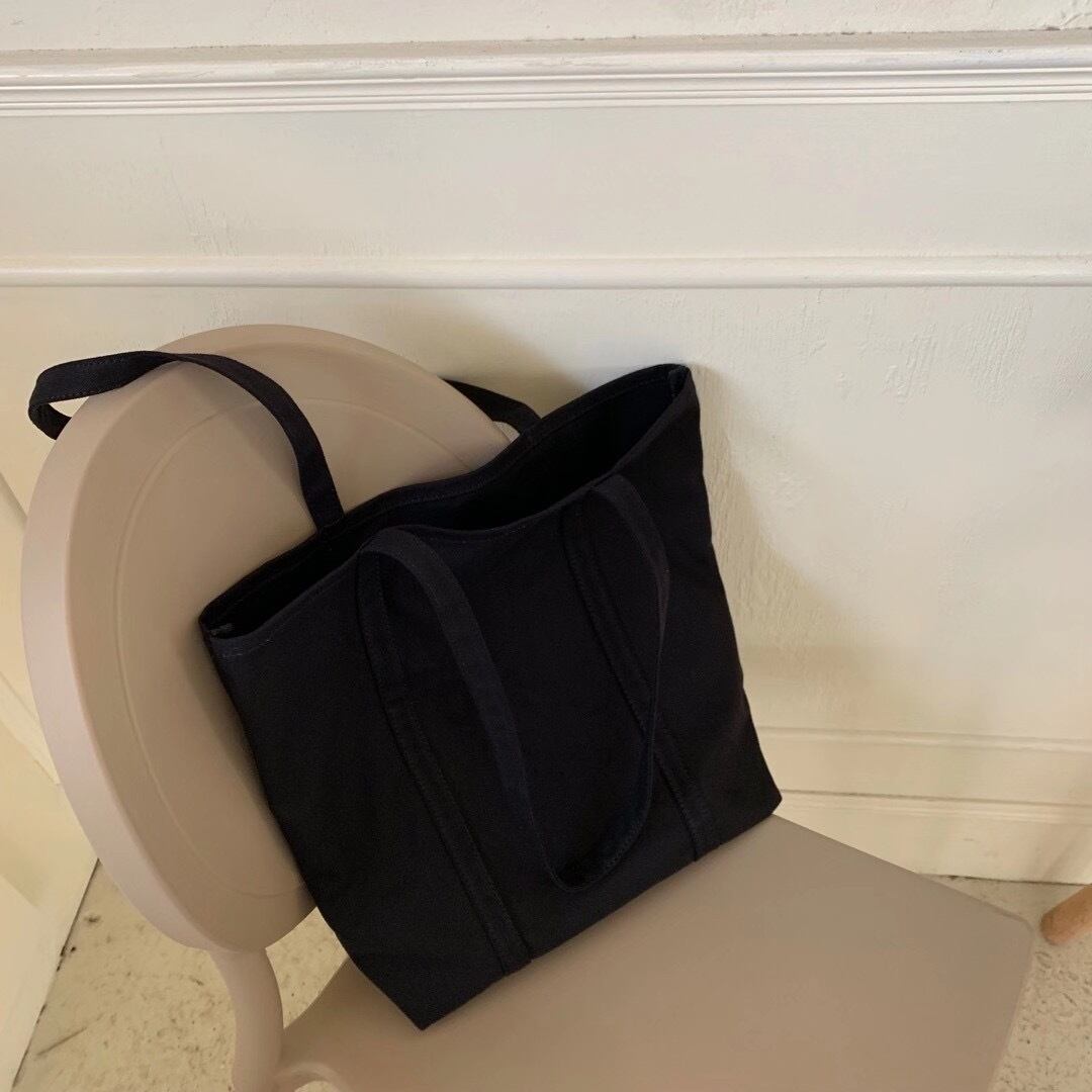 シンプルトートバッグ