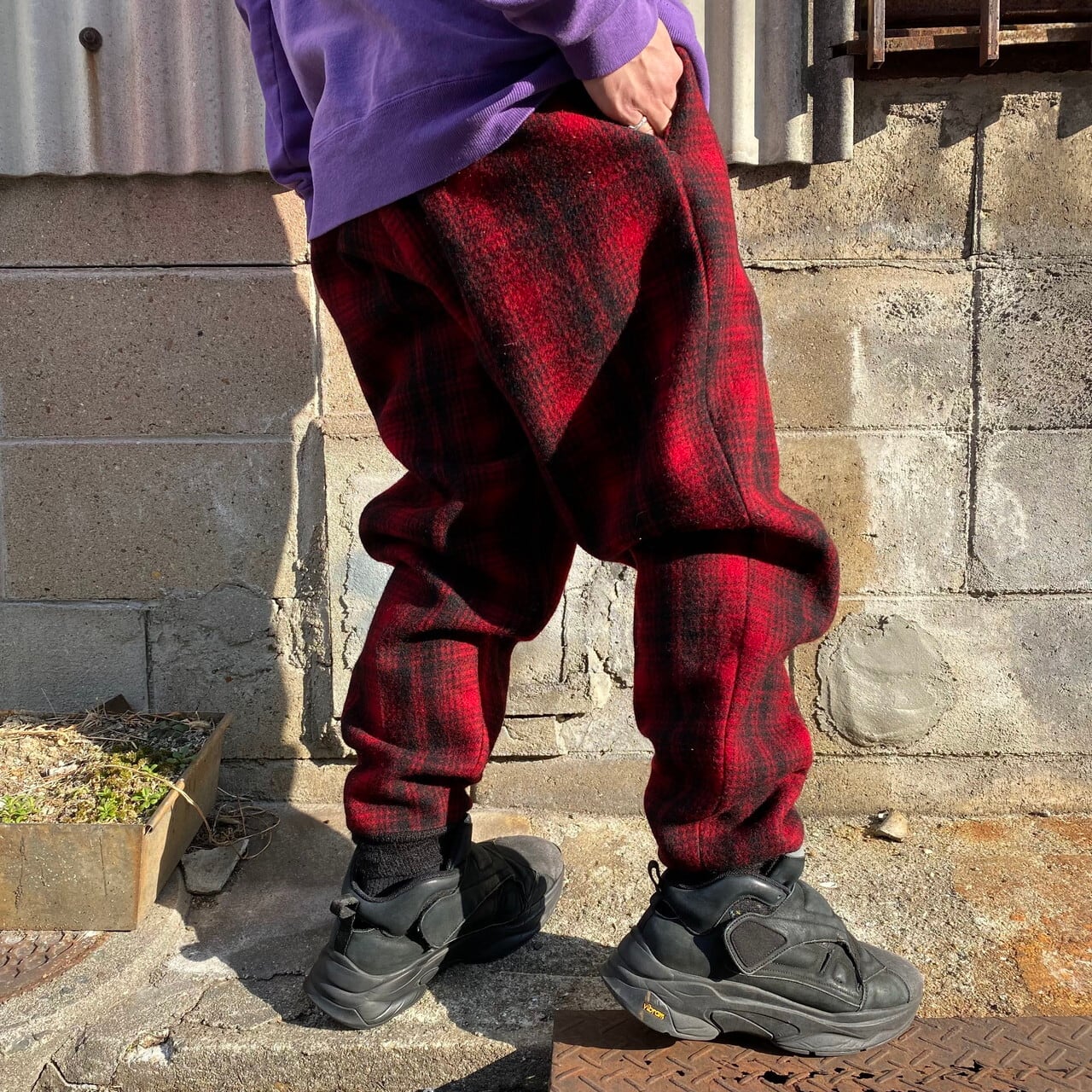 70年代 Usa製 Woolrich ウールリッチ チェック柄 ウールハンティングパンツ メンズ W30 古着 70s ビンテージ ヴィンテージ ブラック レッド 黒 赤 ロングパンツ Sa24 Cave 古着屋 公式 古着通販サイト