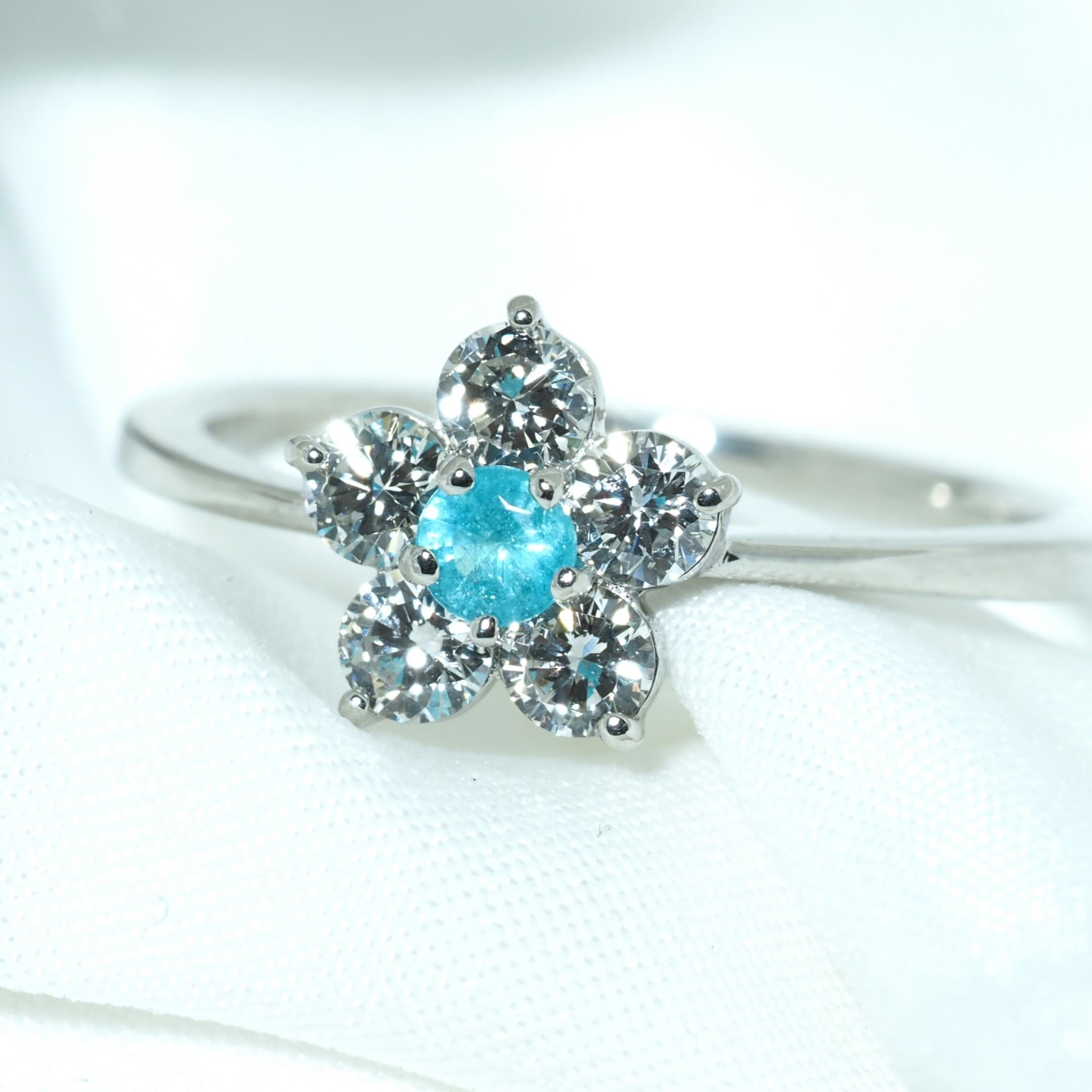 ブラジル産 パライバトルマリン 華奢 リング 0.034ct k10 wg Paraiba