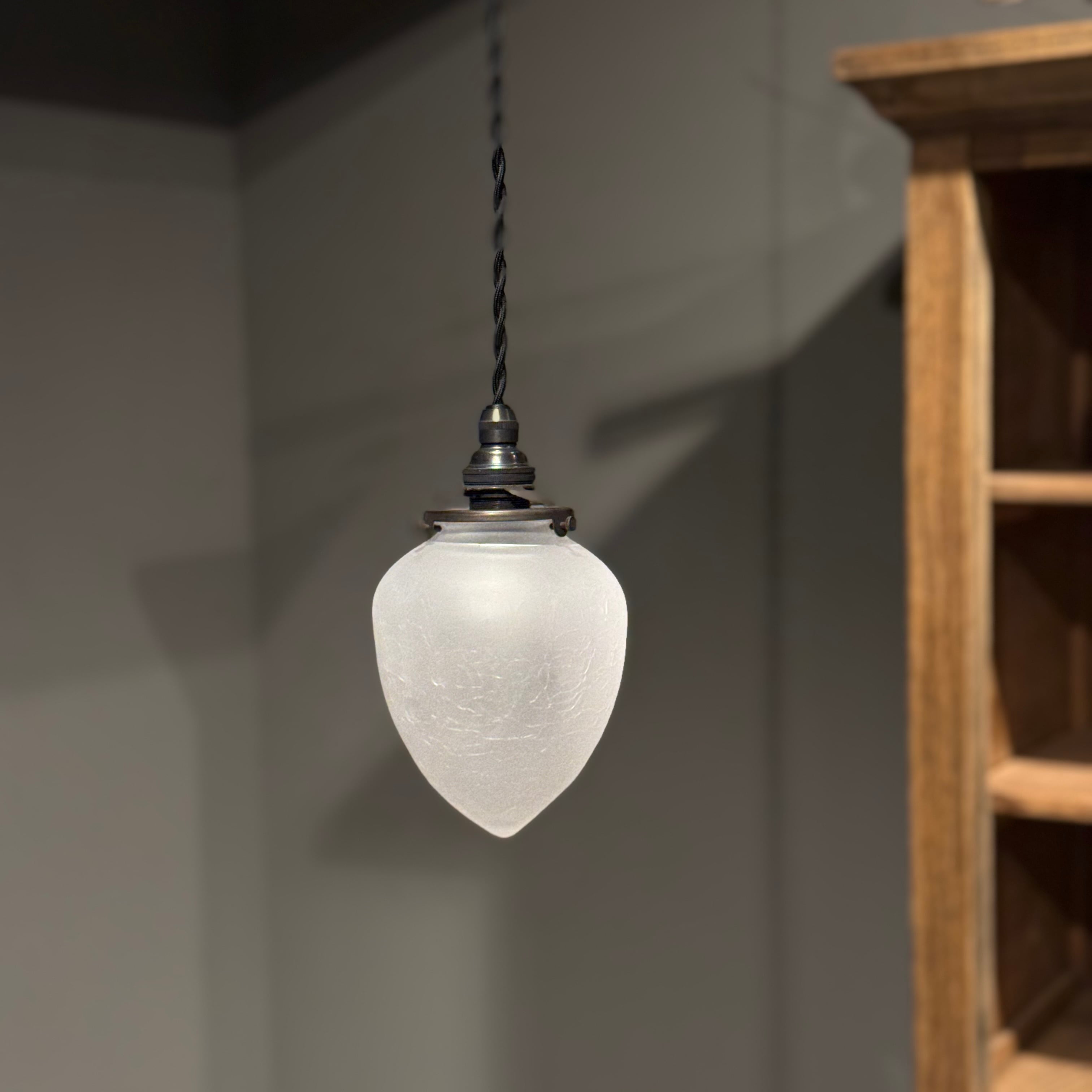 橋村大作　クラッキングガラス　ライト 橋村大作｜CRACK丸いランプ グレー | UTSUWA11