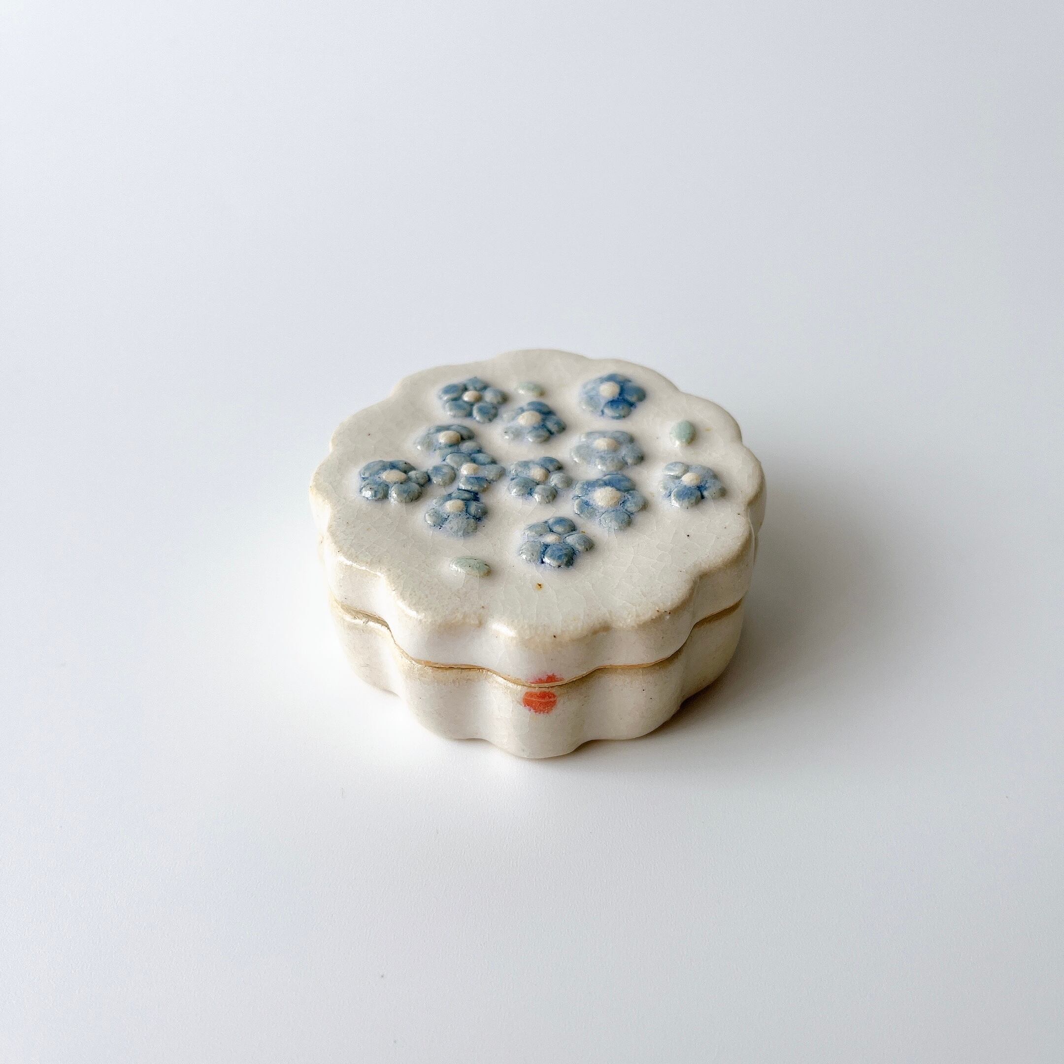 小渕祥子 | Lucy-secretcloset-