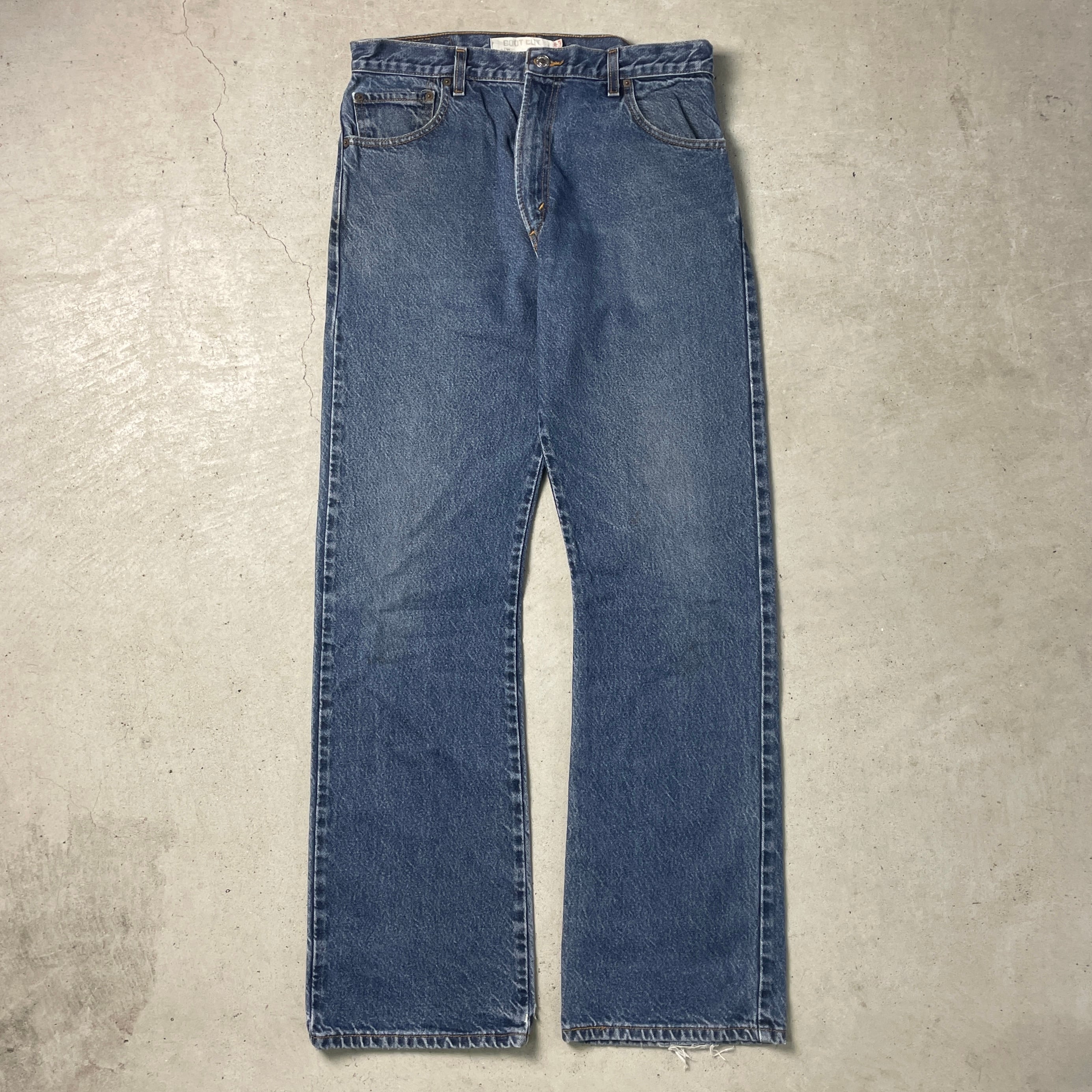 6e93e3d85597f8182faf9052216879