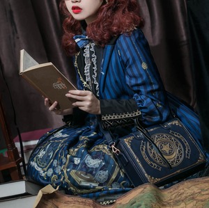 白魔術の魔導書〜グリモワールモチーフバッグ　Mサイズ　〜M21110