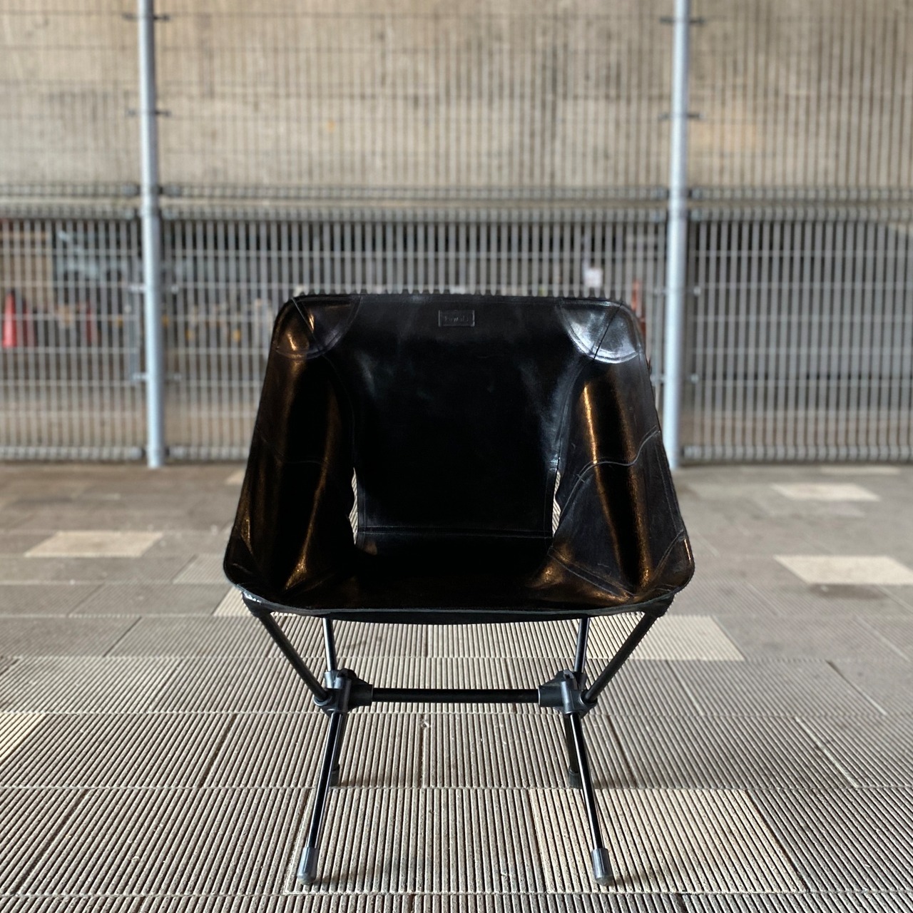 【kawais】 leather chair seat<Souther>_black
