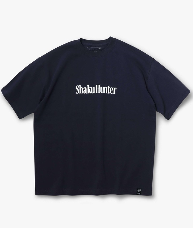 SHAKU HUNTER TYPO TEE 【NAVY】