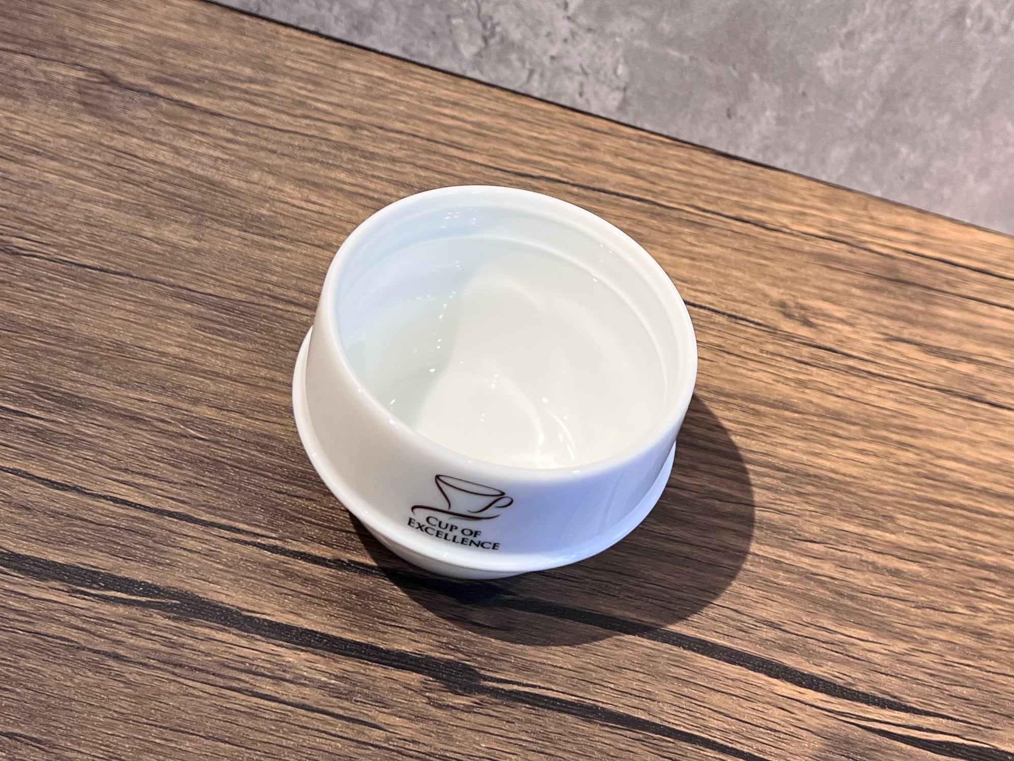 ORIGAMI カッピングボウル ホワイト COEロゴ入り | COFFEE LAB KOMAMEYA