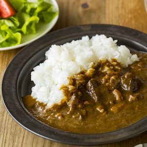 おおいた和牛こくうまカレー（黒）