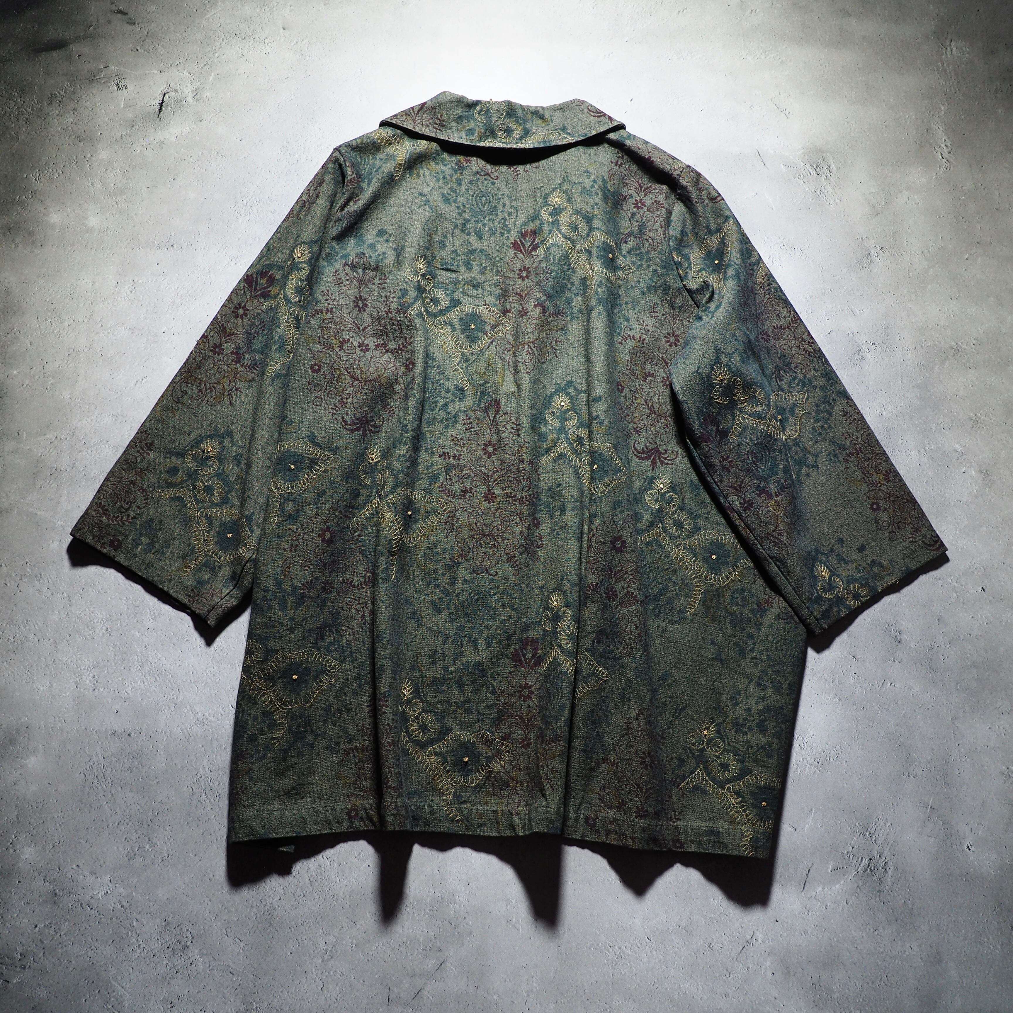 Beautiful ethnic art painted × Hand-dyed vintage half-length coat