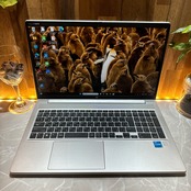 『極美品』HP ProBook 450 G9 Core i3第12世代 SSD512GB メモリ8GB ノートパソコン