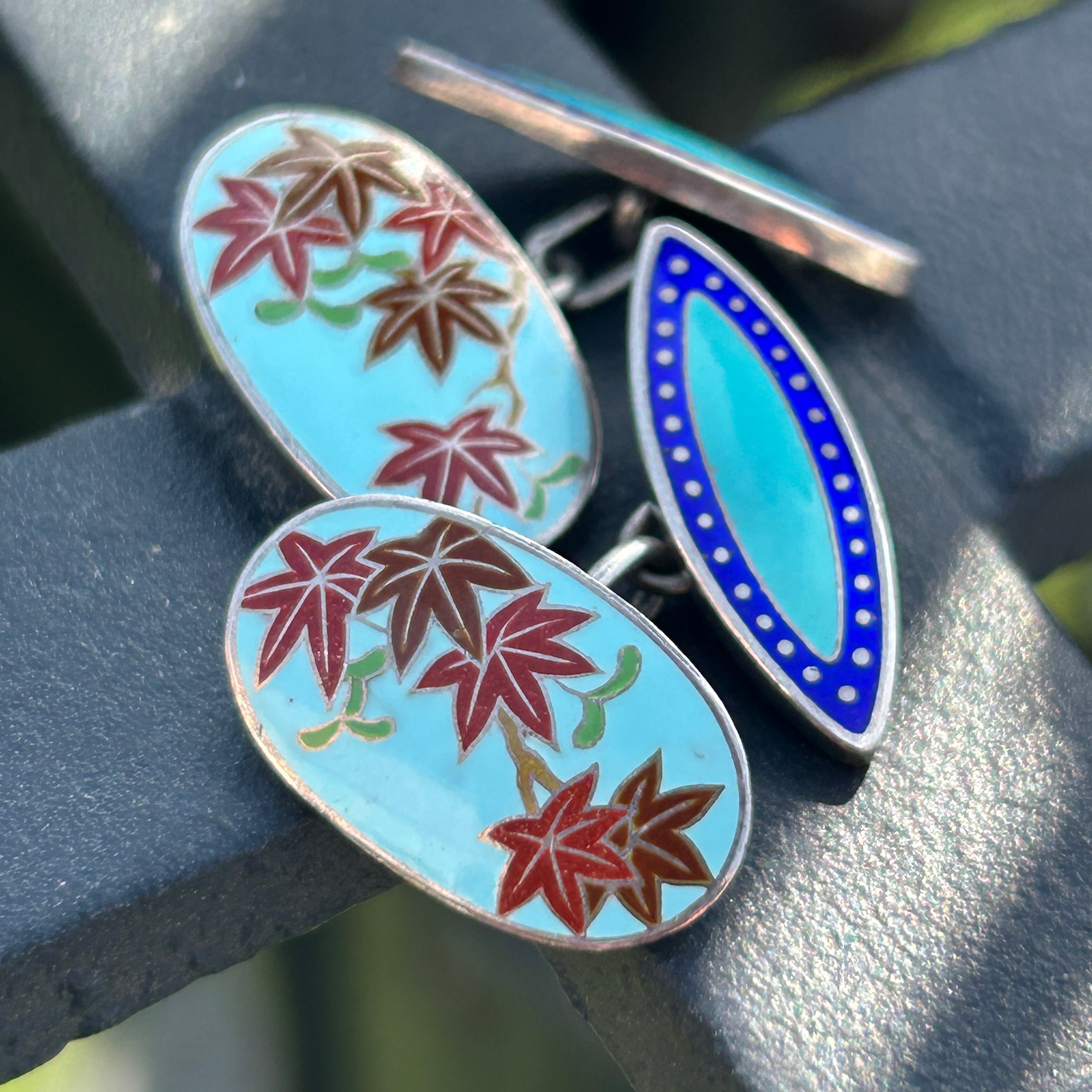 ヴィンテージ　輸出用七宝カフスボタン　スカイブルーに紅葉