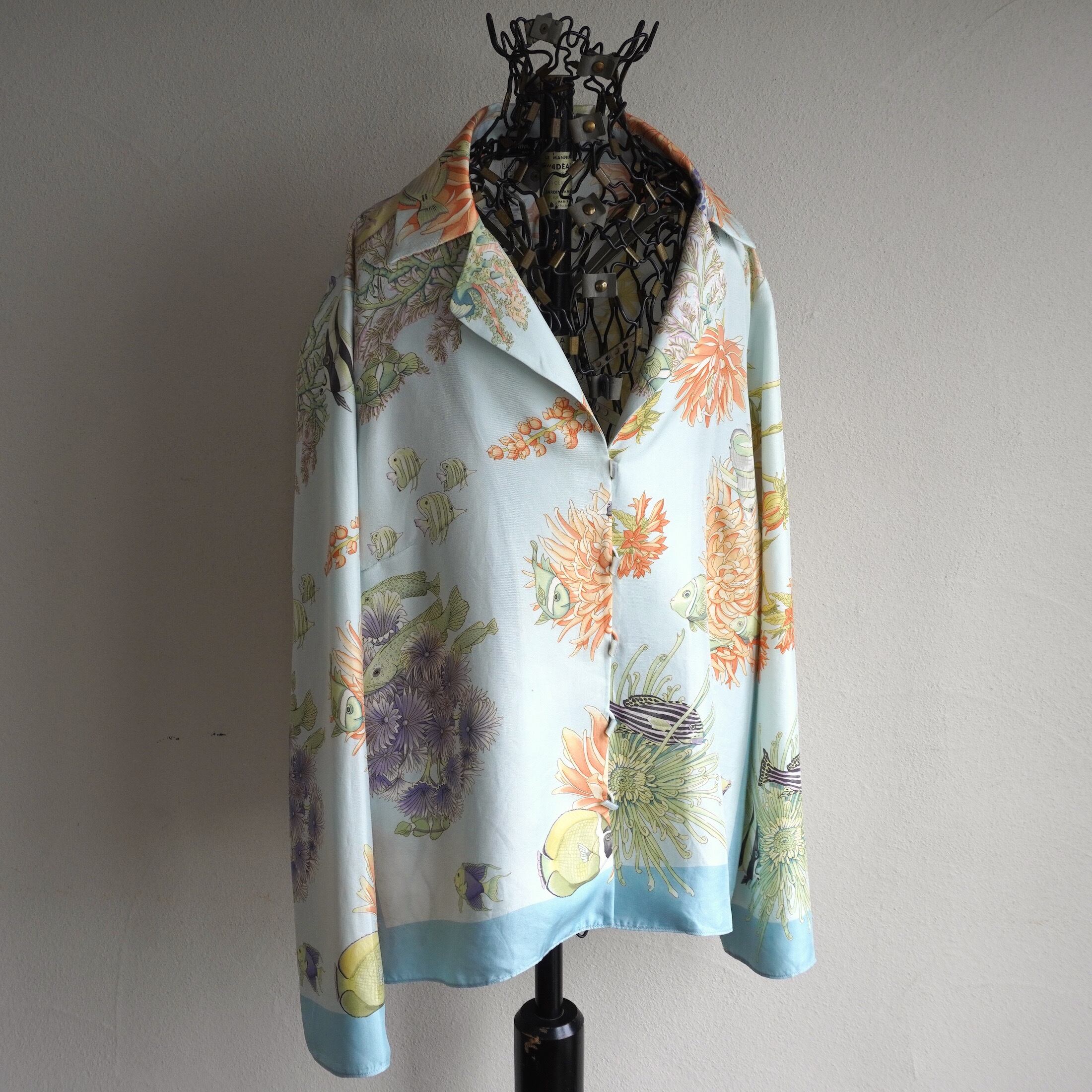 新品未使用タグ付★Salvatore Ferragamo★シルク★ブラウス 1980's〜 ITALY製 [Salvatore Ferragamo] 熱帯魚&花 スカーフ柄