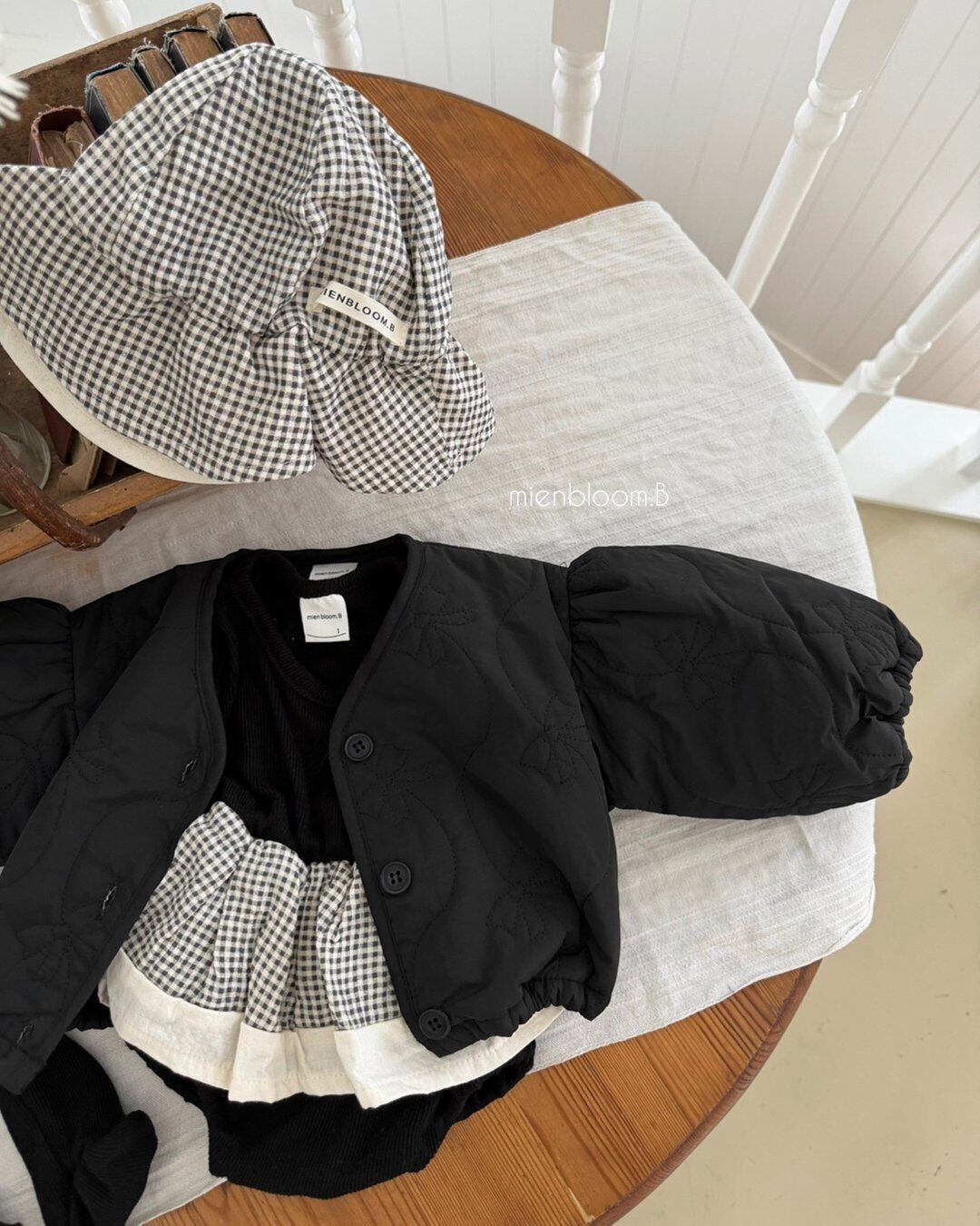 B714【即納】check ribbed rompers