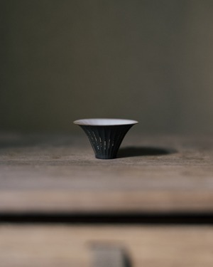関天増／茶杯
