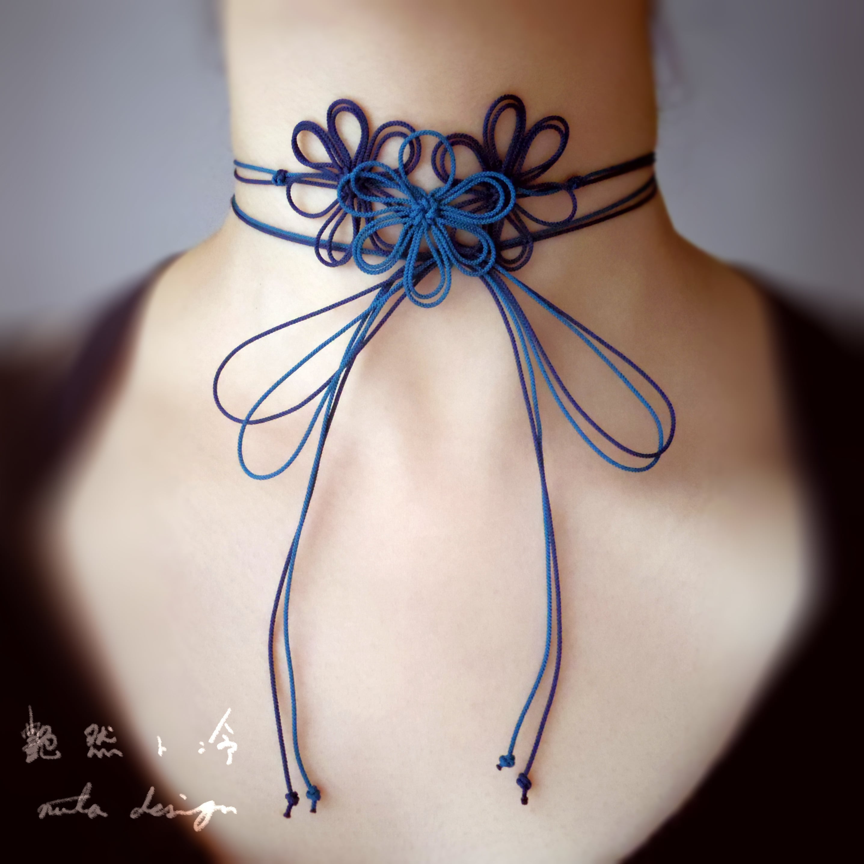 チョーカー「艶然ト冷」（濃青×淡青） | nuta design