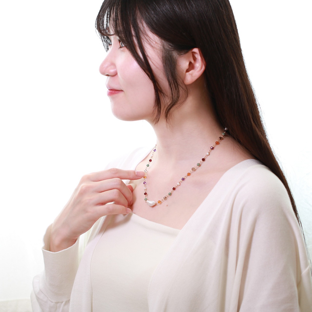 おしゃれに明るく日常使い！マルチカラー メガネ留め ネックレス ne1013