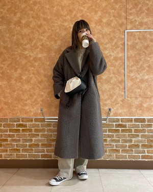 calm mini shoulder bag <black/white>