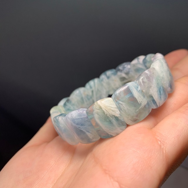 エンジェルフェザーフローライトブレスレット