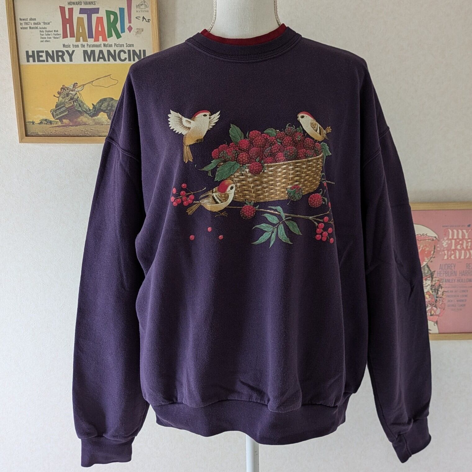 90s【Morning Sun】ビンテージスウェット 鳥とベリー 紫×エンジ 90s【Morning Sun】ビンテージスウェット 鳥とベリー 紫×エンジ
