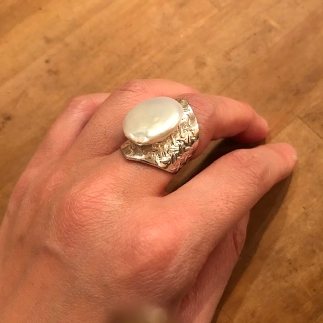 SV pearl_ring