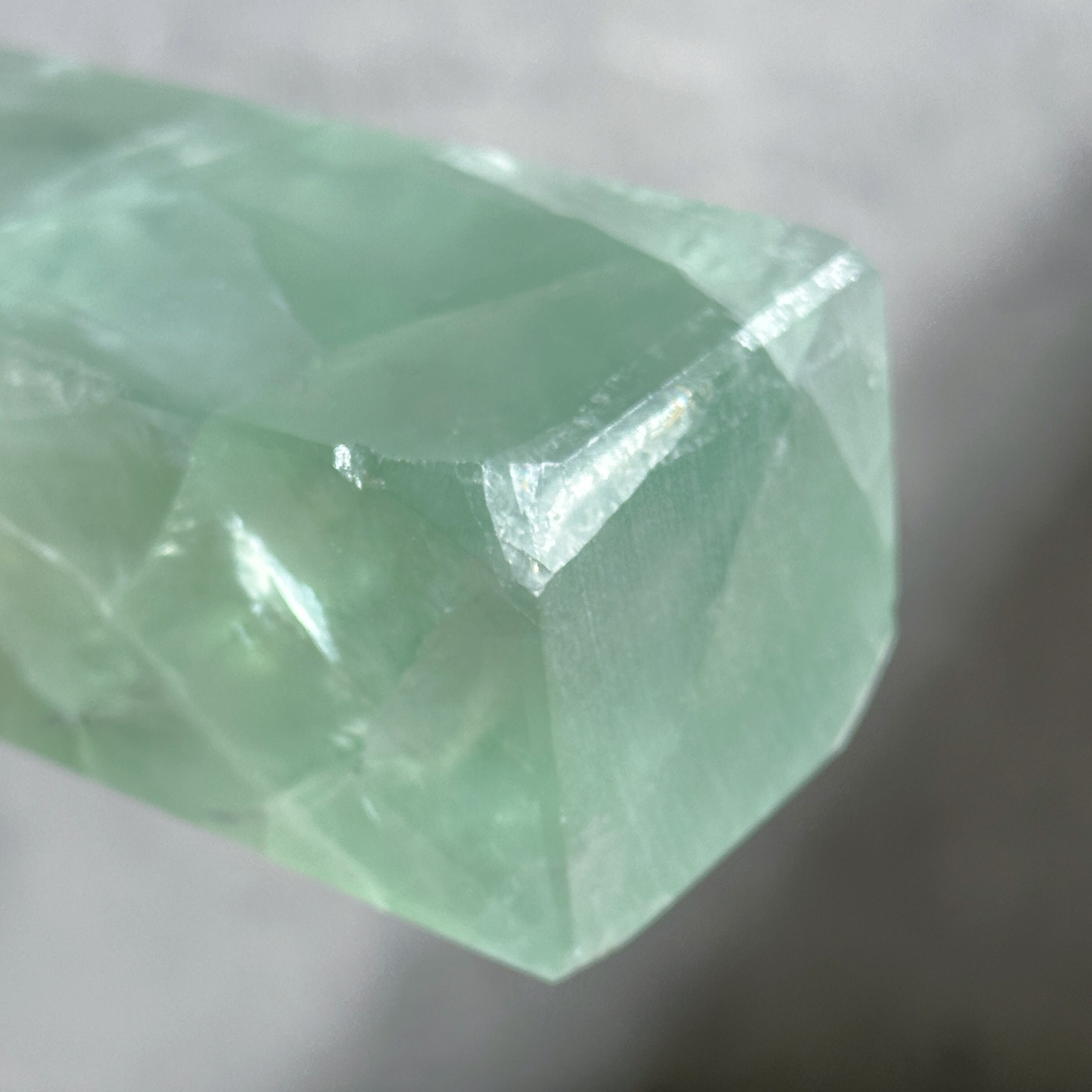 虹◎グリーンフローライト タワー12◇ Green Fluorite ◇天然石・鉱物