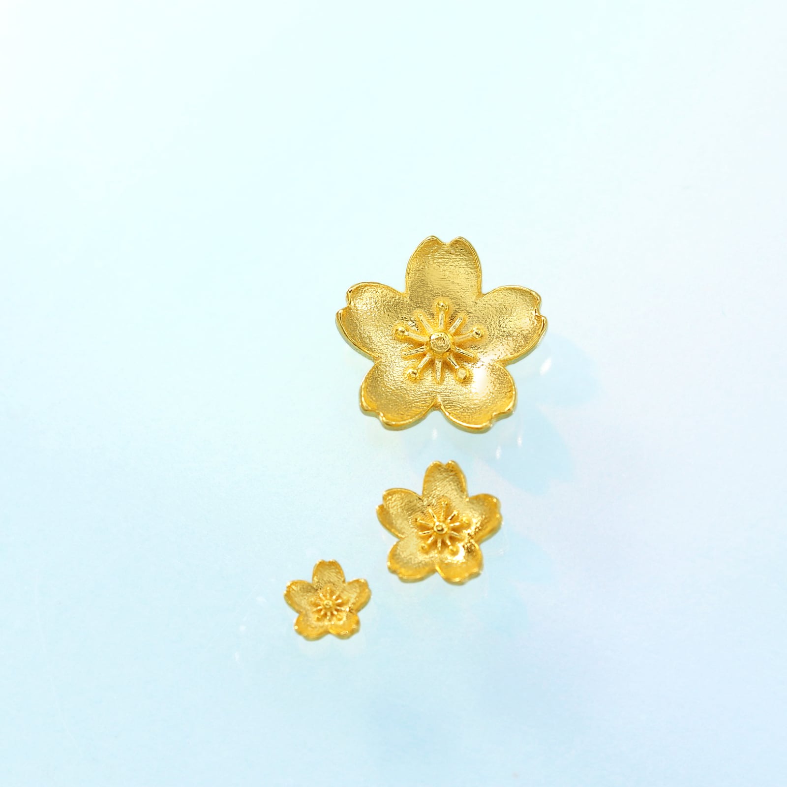 純金『桜の花びら』モチーフ 約1g 指先サイズの芸術品 JUNGOLD