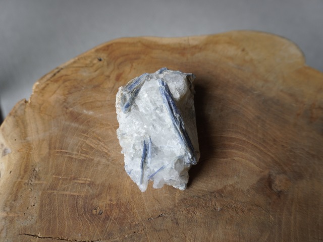 kyanite