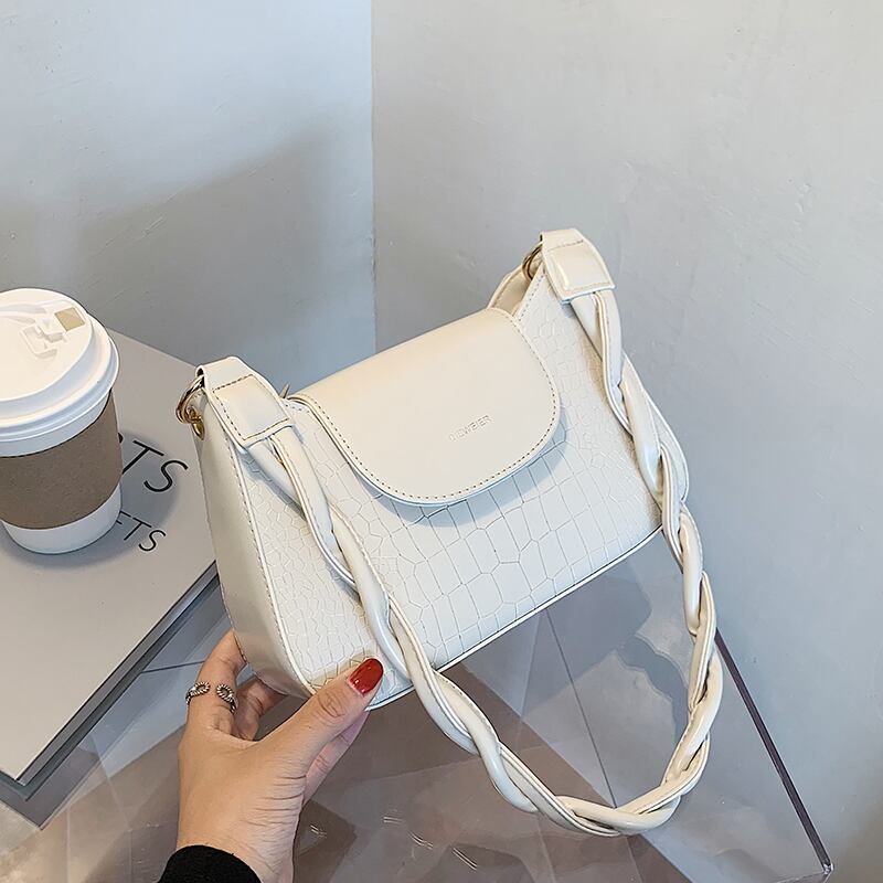 フレンチニッチバッグハンドバッグ2020新しいトレンディな野生のシンプルなワンショルダーメッセンジャーバッグネット赤脇の下バッグ Tiancai_Wing_Bag0388836