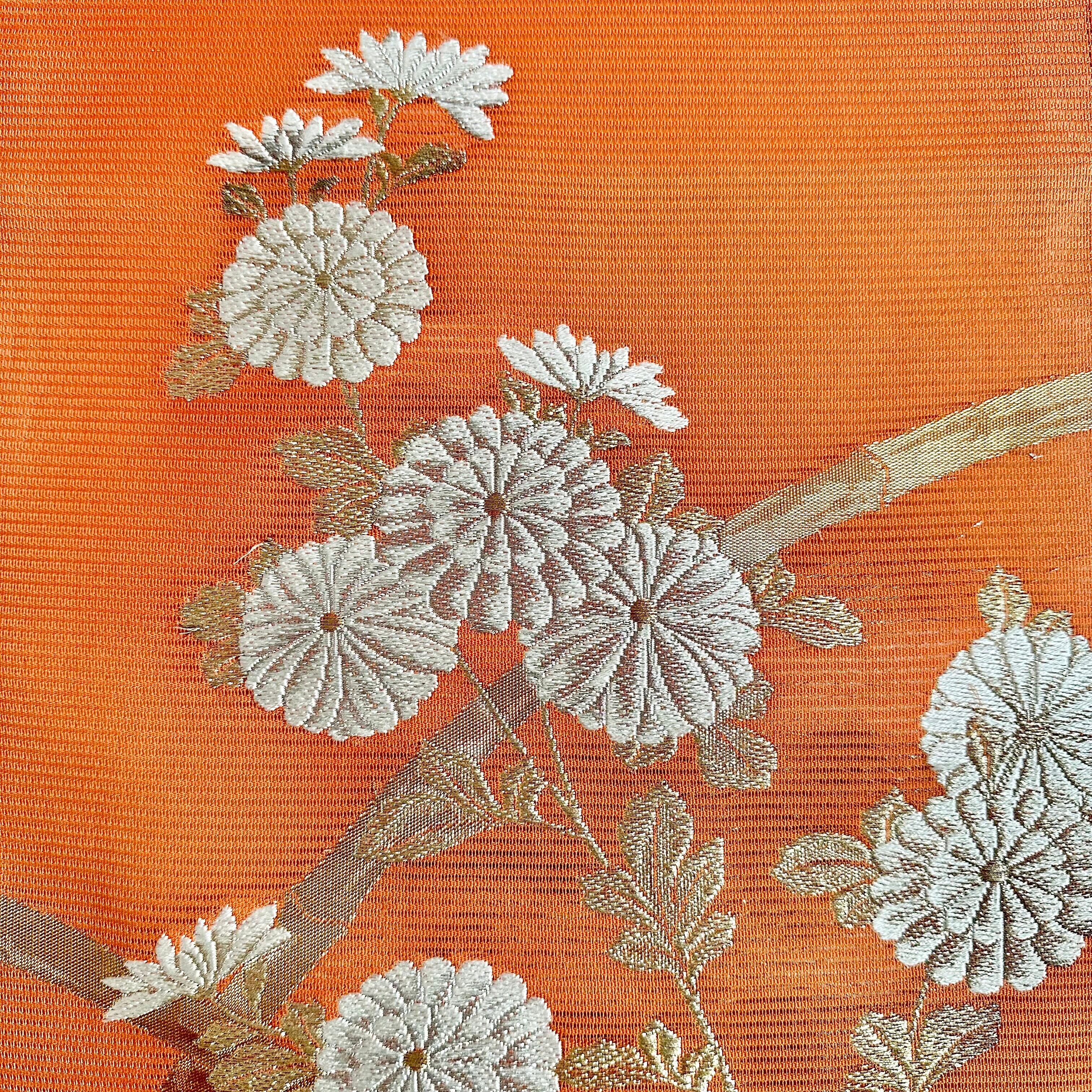 Kimono tapestry 夏帯のタペストリー 涼しげな柿色に金色の菊 着物