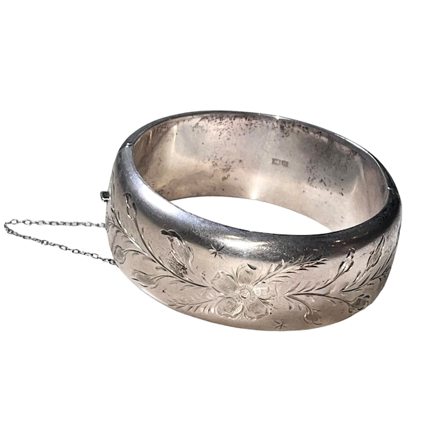 vintage c1969 engraved silver hinge bangle