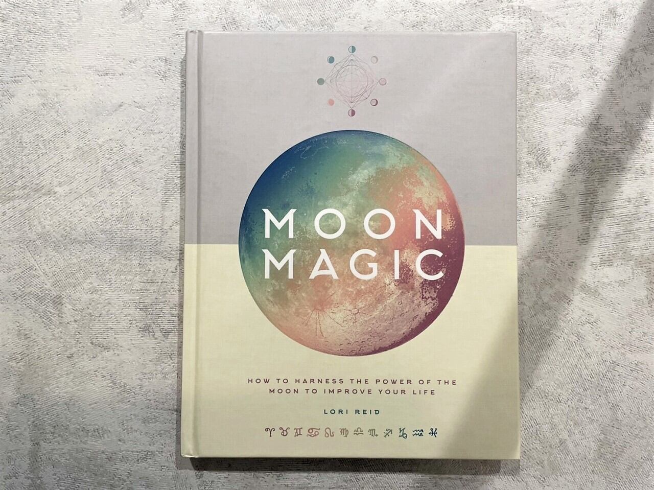 【VO048】Moon Magic /visual book