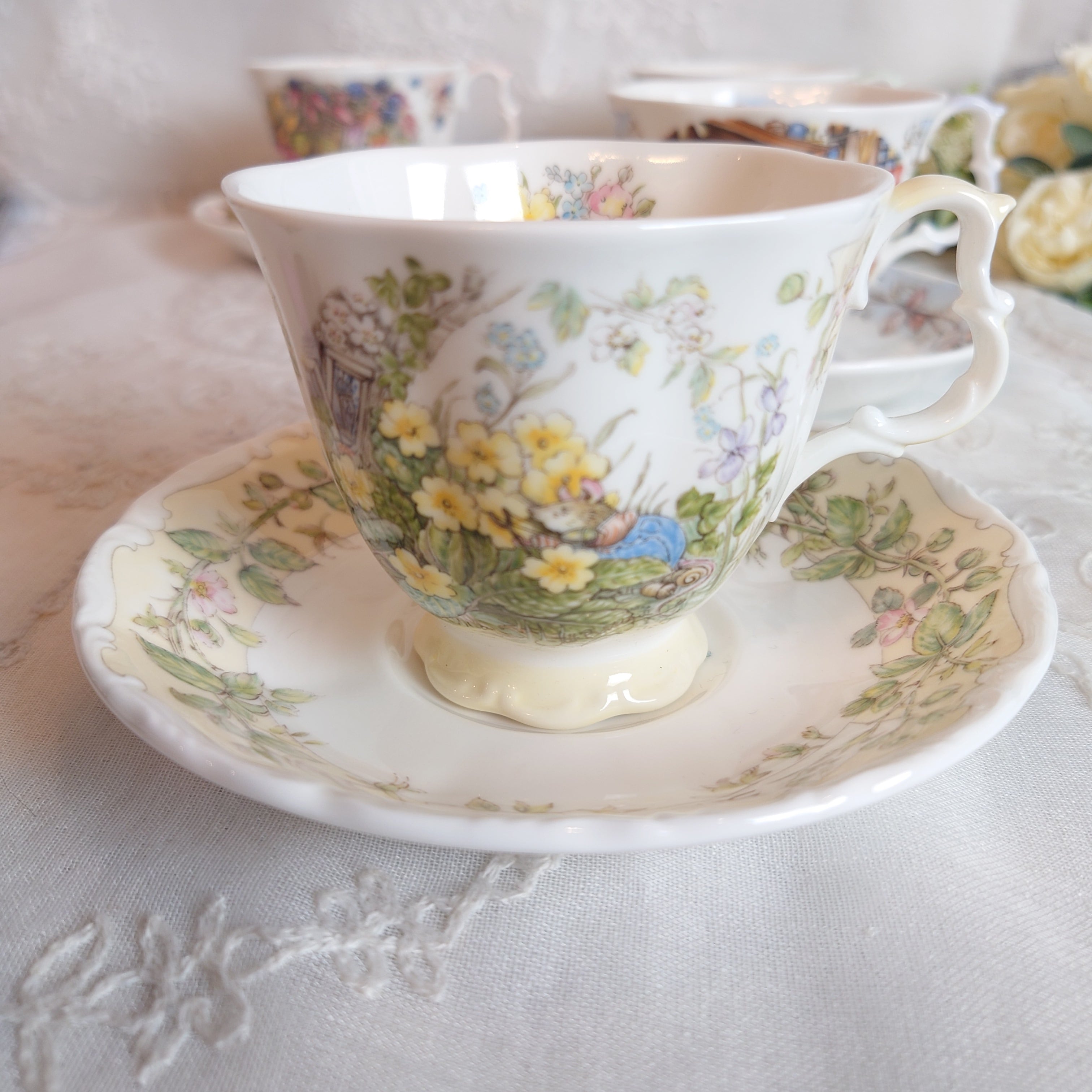 ロイヤルドルトン ブランブリーヘッジ カップ＆ソーサー 四季シリーズ