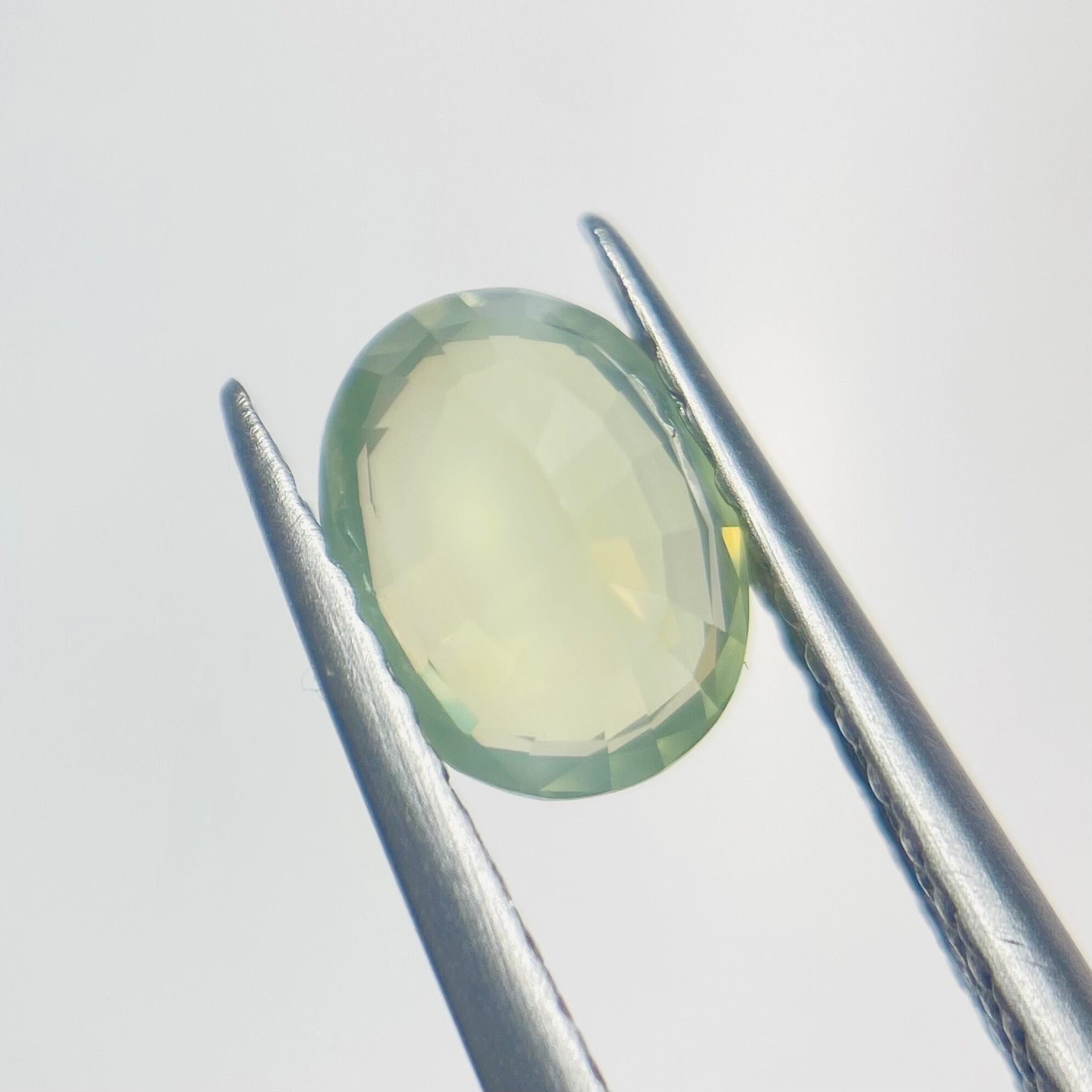 優しいシルキーイエローサファイア2